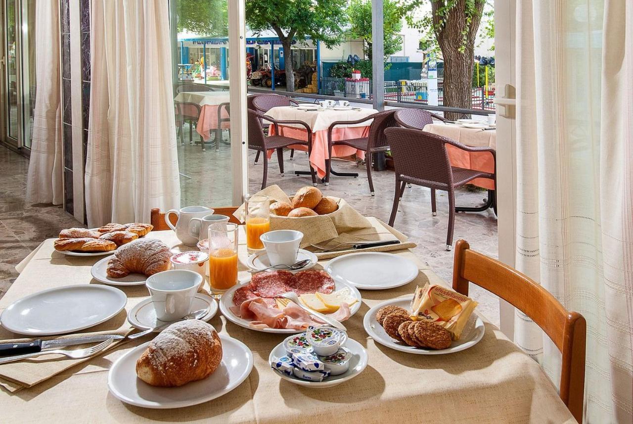 Hotel Ninfea Κατόλικα Εξωτερικό φωτογραφία